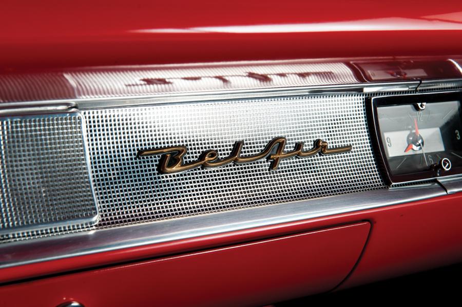  Chevrolet Bel Air Fuel Injected Convertible 1957 года  (фото 3 из 52)